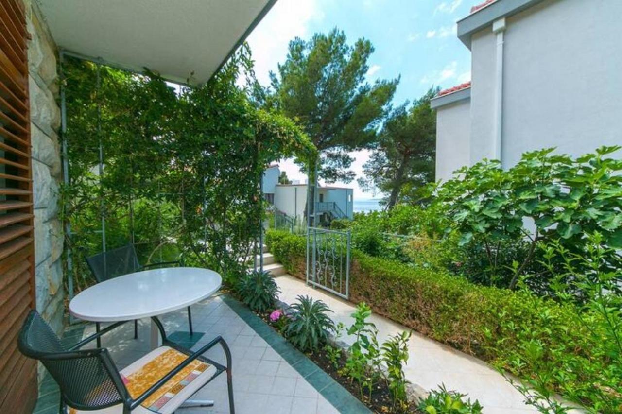 Apartments By The Sea Brela, Makarska - 20778 Exterior photo