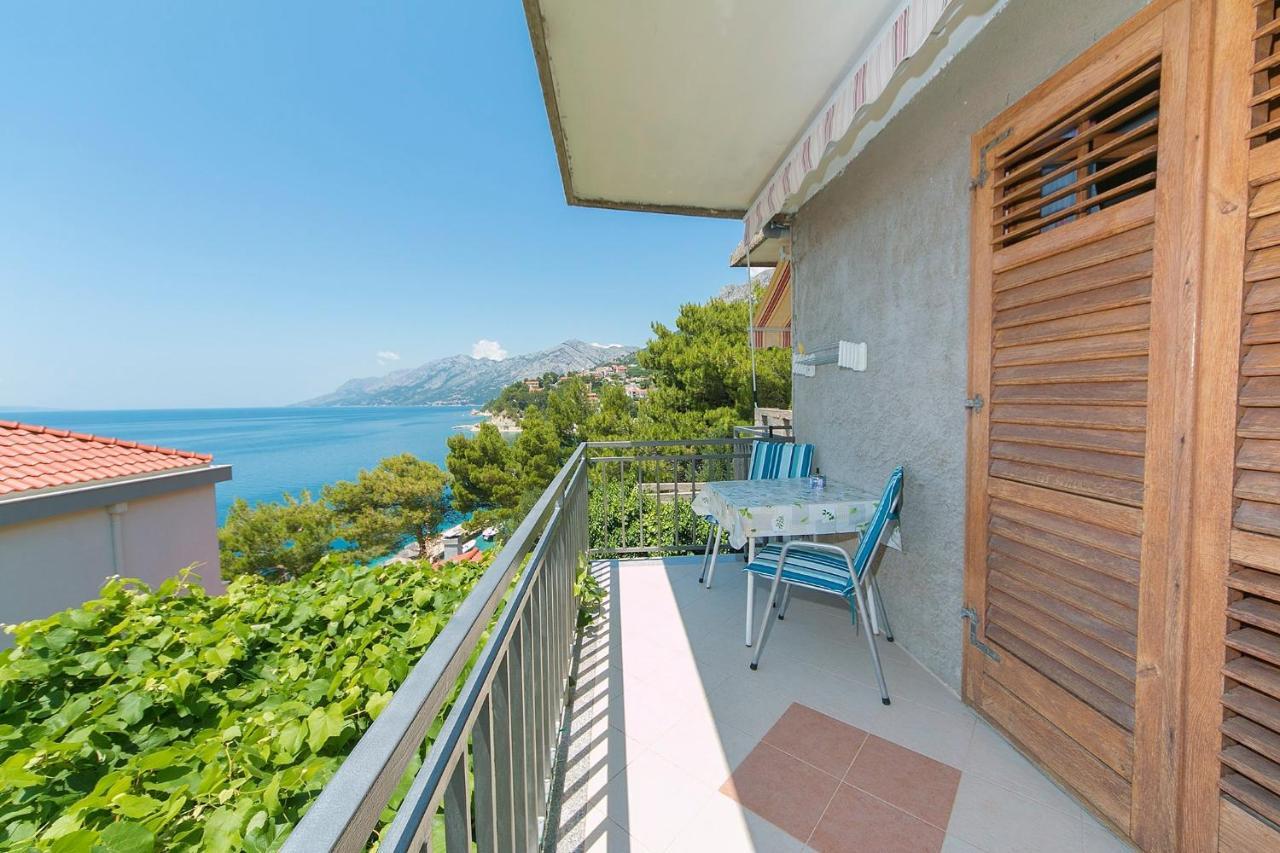 Apartments By The Sea Brela, Makarska - 20778 Exterior photo