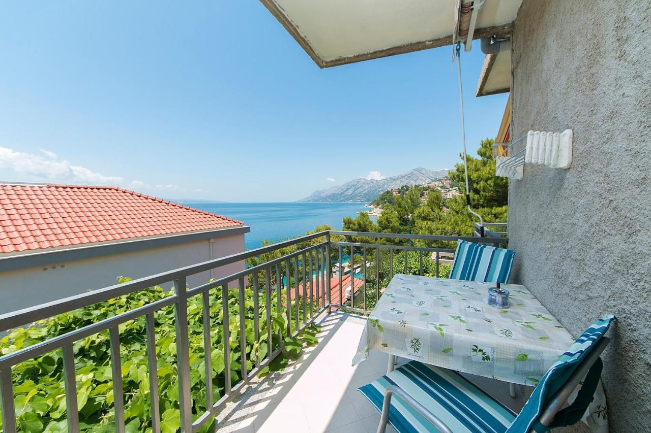 Apartments By The Sea Brela, Makarska - 20778 Exterior photo