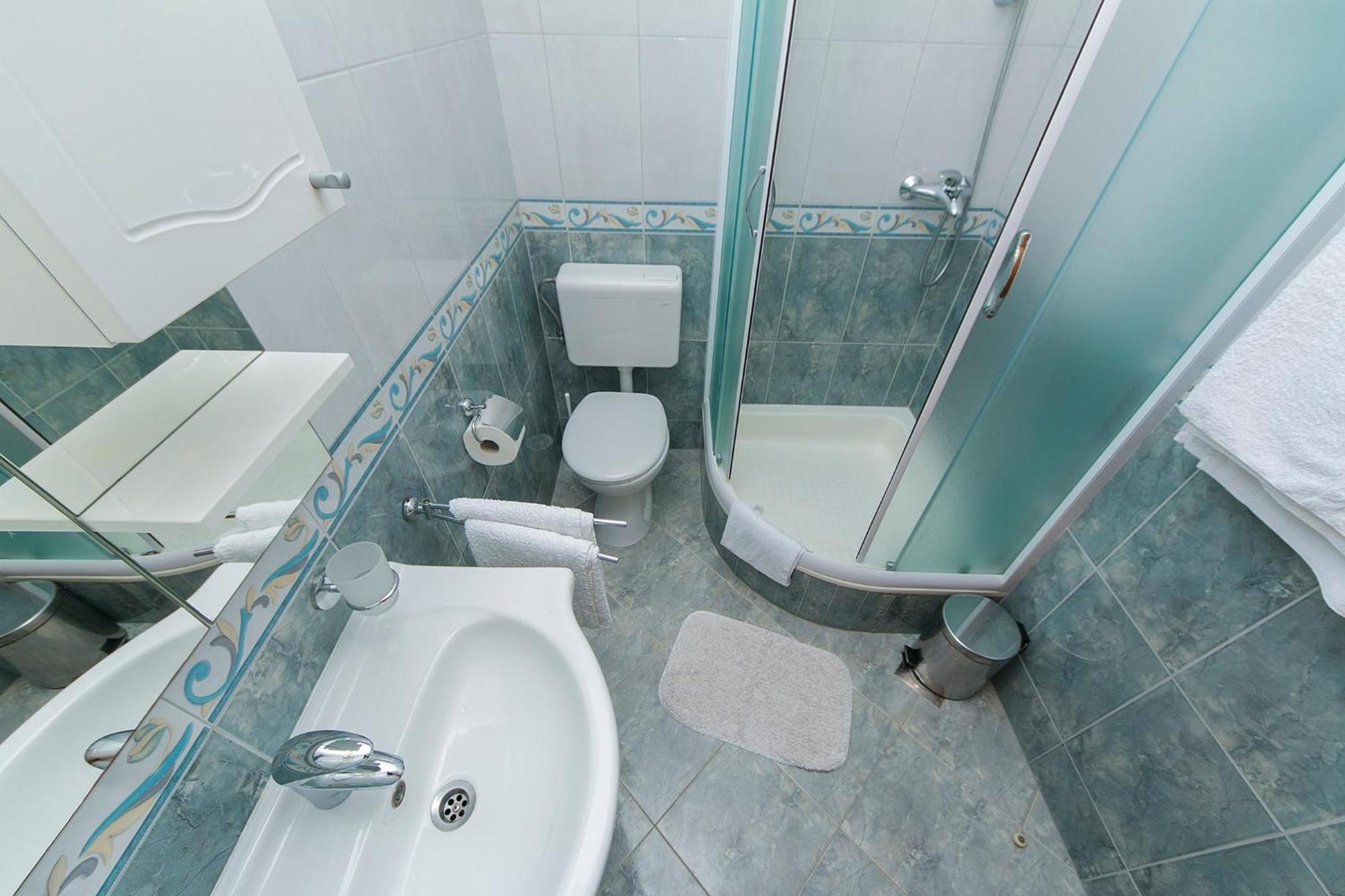 Apartments By The Sea Brela, Makarska - 20778 Room photo