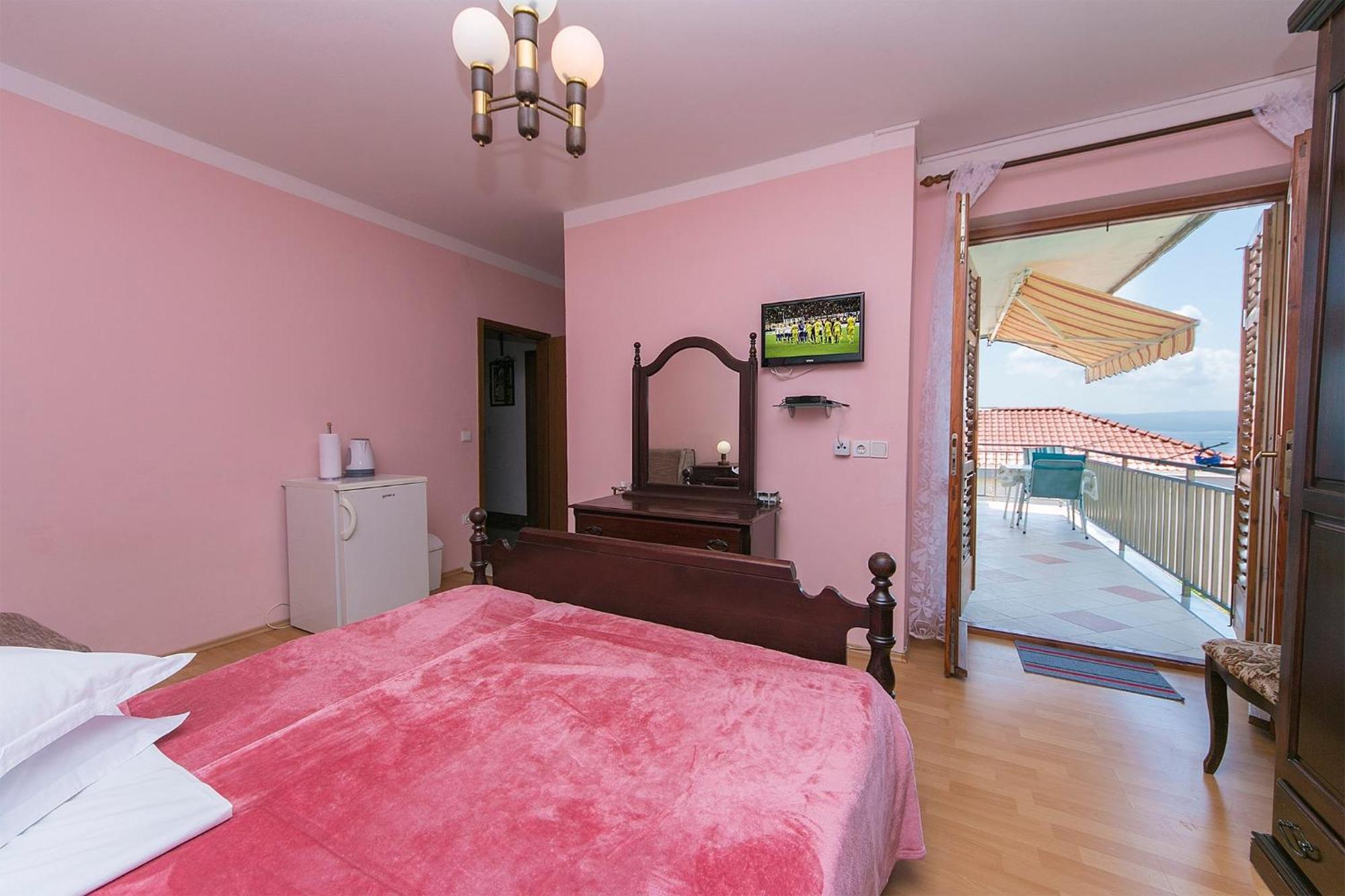 Apartments By The Sea Brela, Makarska - 20778 Room photo