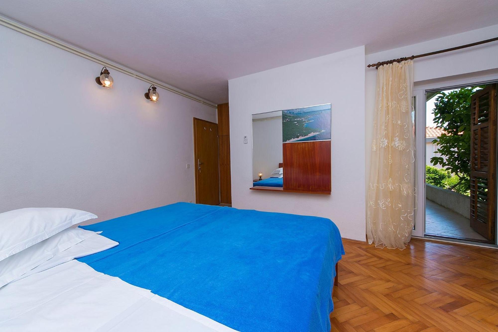 Apartments By The Sea Brela, Makarska - 20778 Room photo
